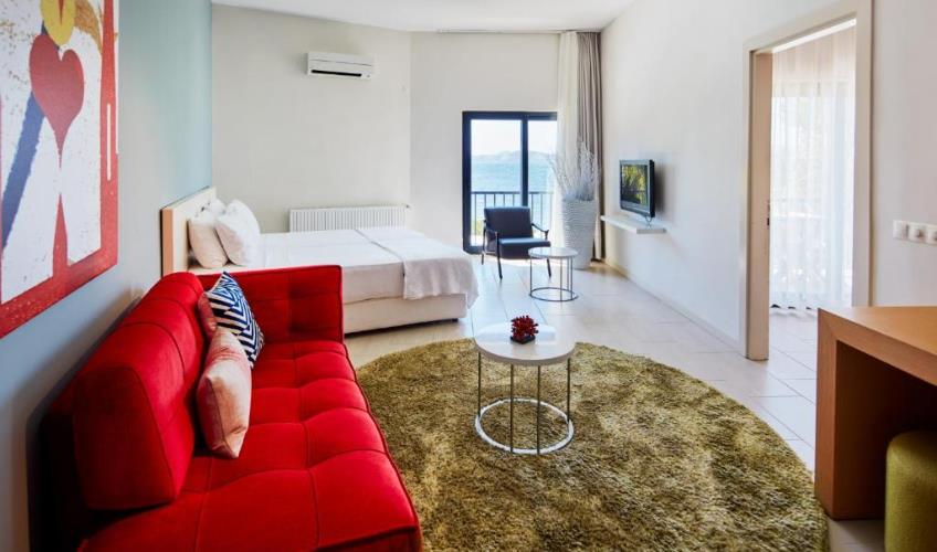 En fazla 4 yetişkin.