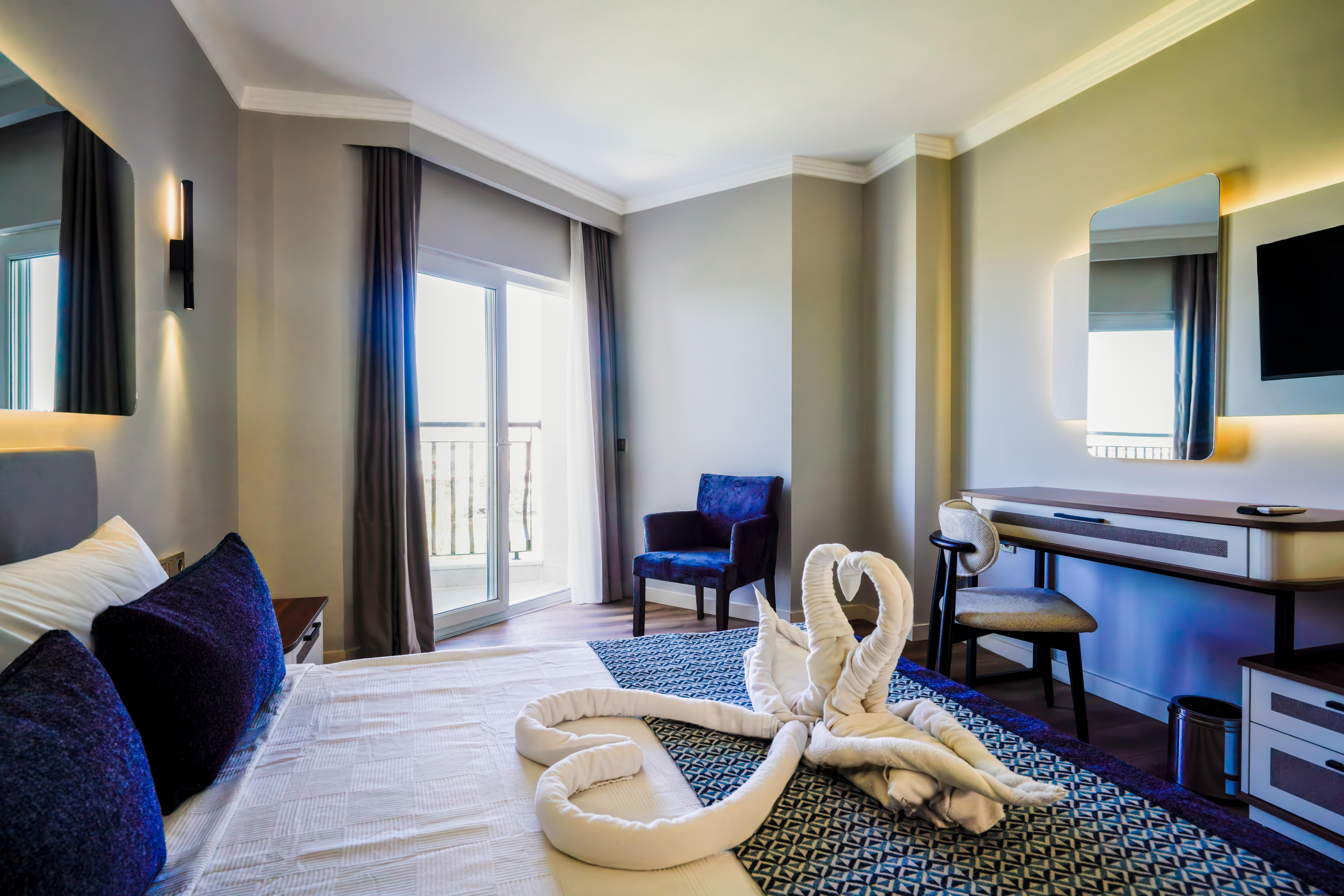 En fazla 3 yetişkin + 1 çocuk veya 2 yetişkin + 2 çocuk.