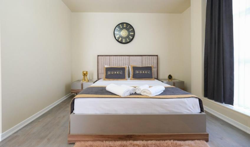 En fazla 2 yetişkin.