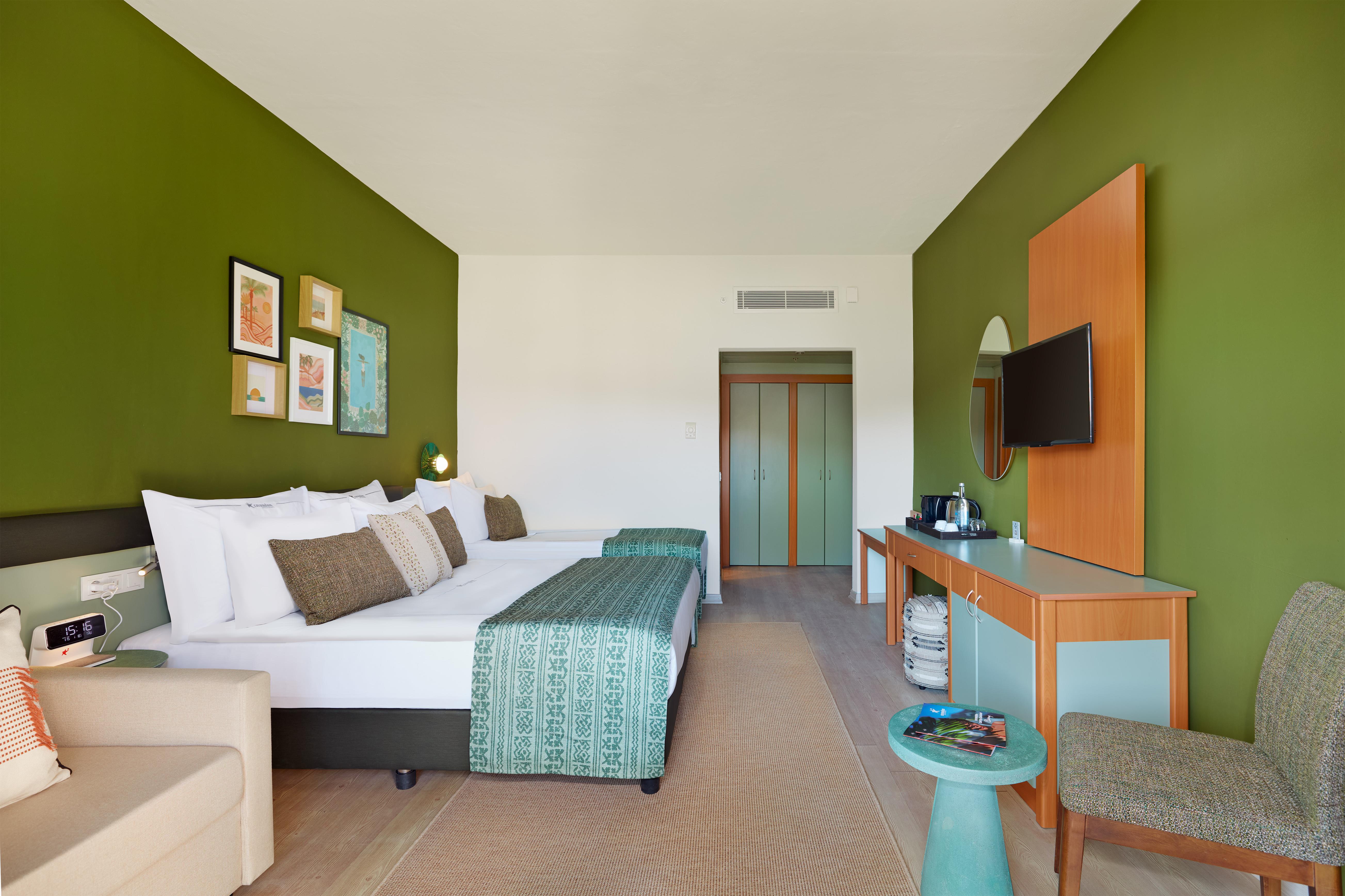 En fazla 3 yetişkin + 1 çocuk veya 2 yetişkin + 2 çocuk.