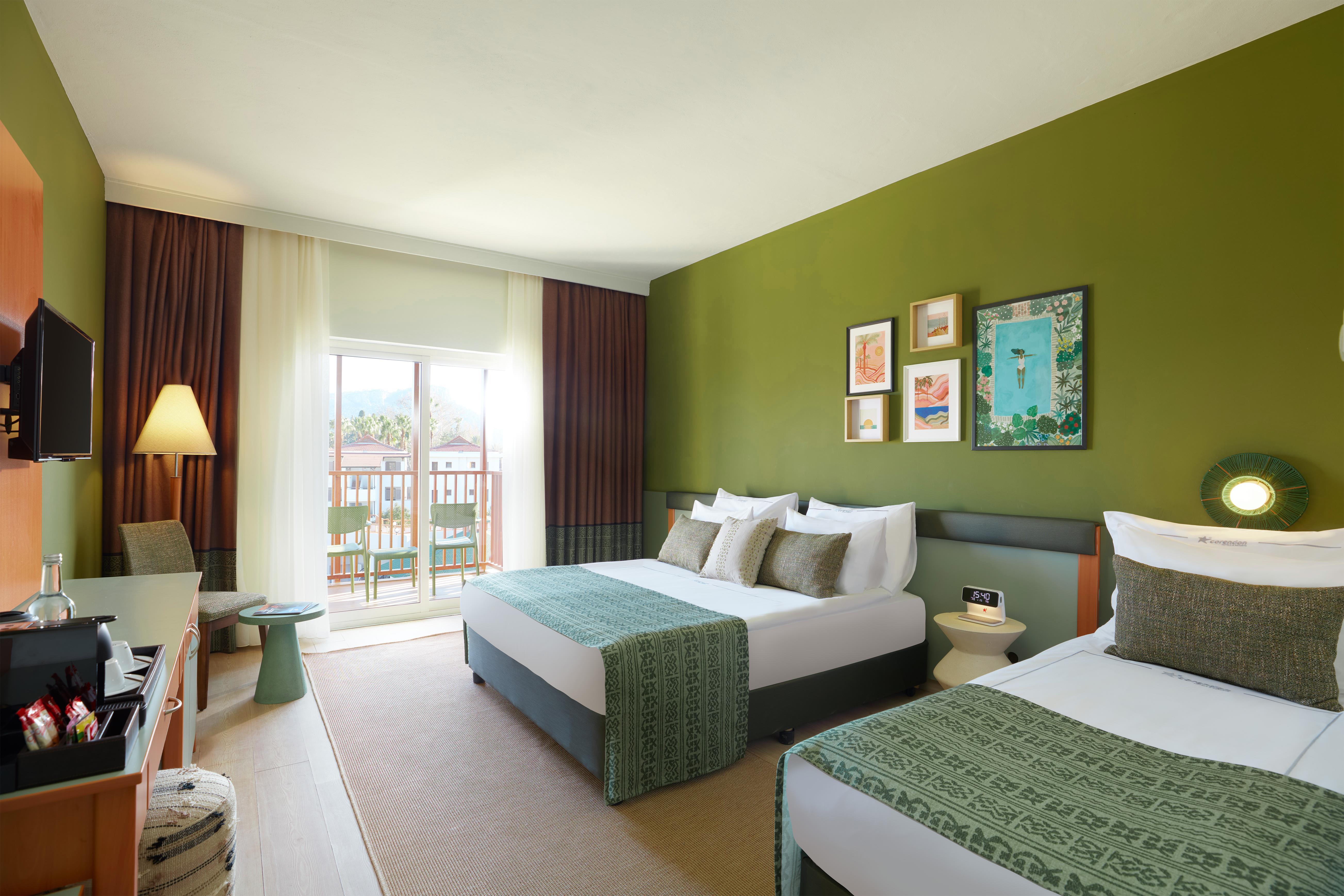 En fazla 3 yetişkin veya 2 yetişkin + 1 çocuk.