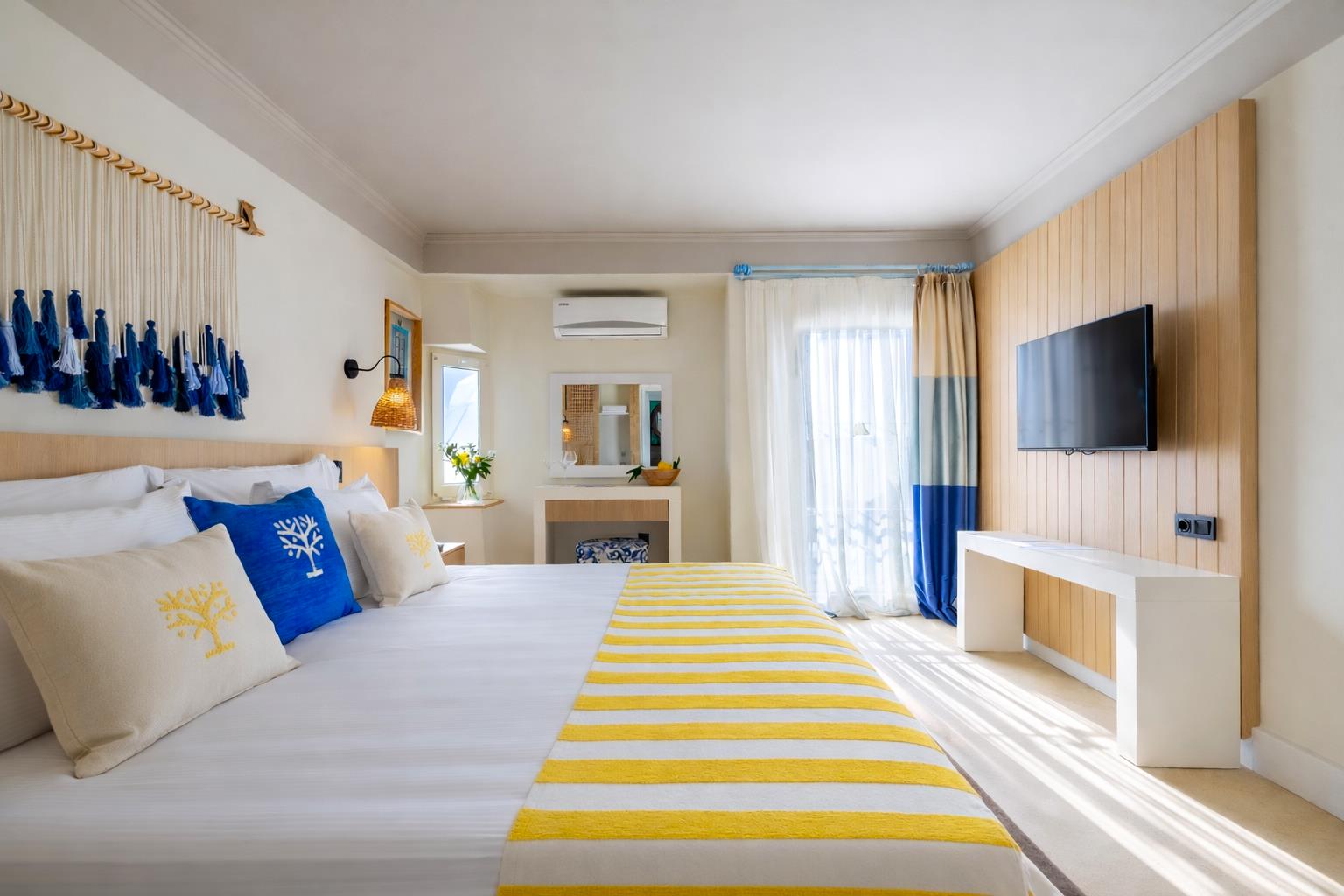 En fazla 2 yetişkin + 1 çocuk veya 1 yetişkin + 1 çocuk.