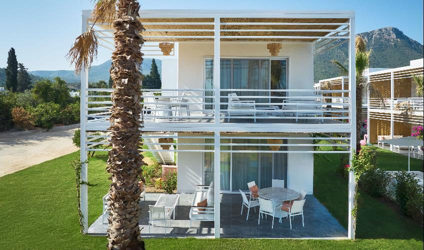 En fazla 4 yetişkin.