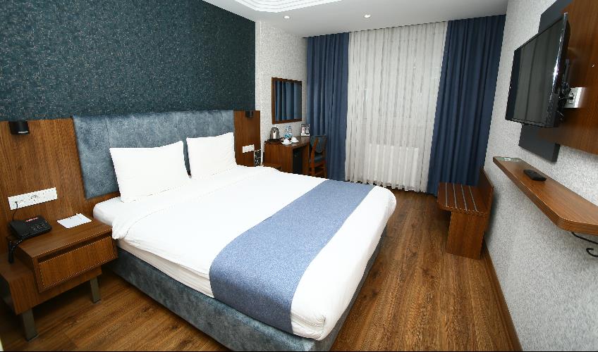 En fazla 2 yetişkin.