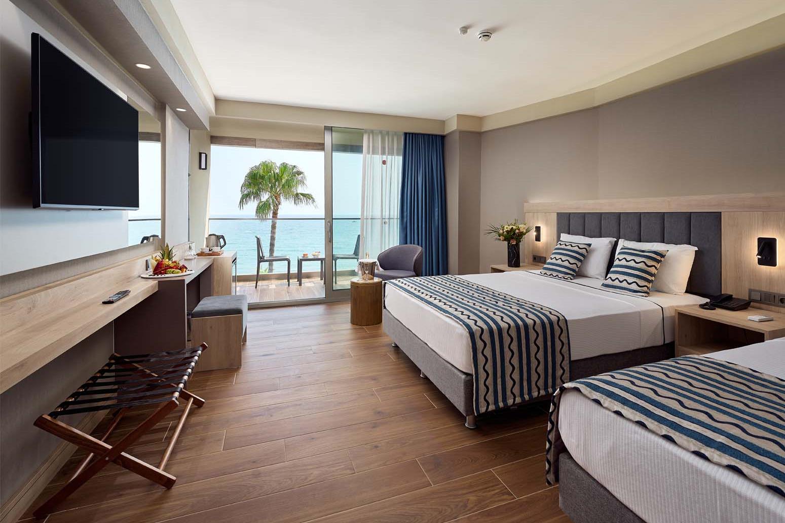 En fazla 3 yetişkin veya 2 yetişkin + 1 çocuk.