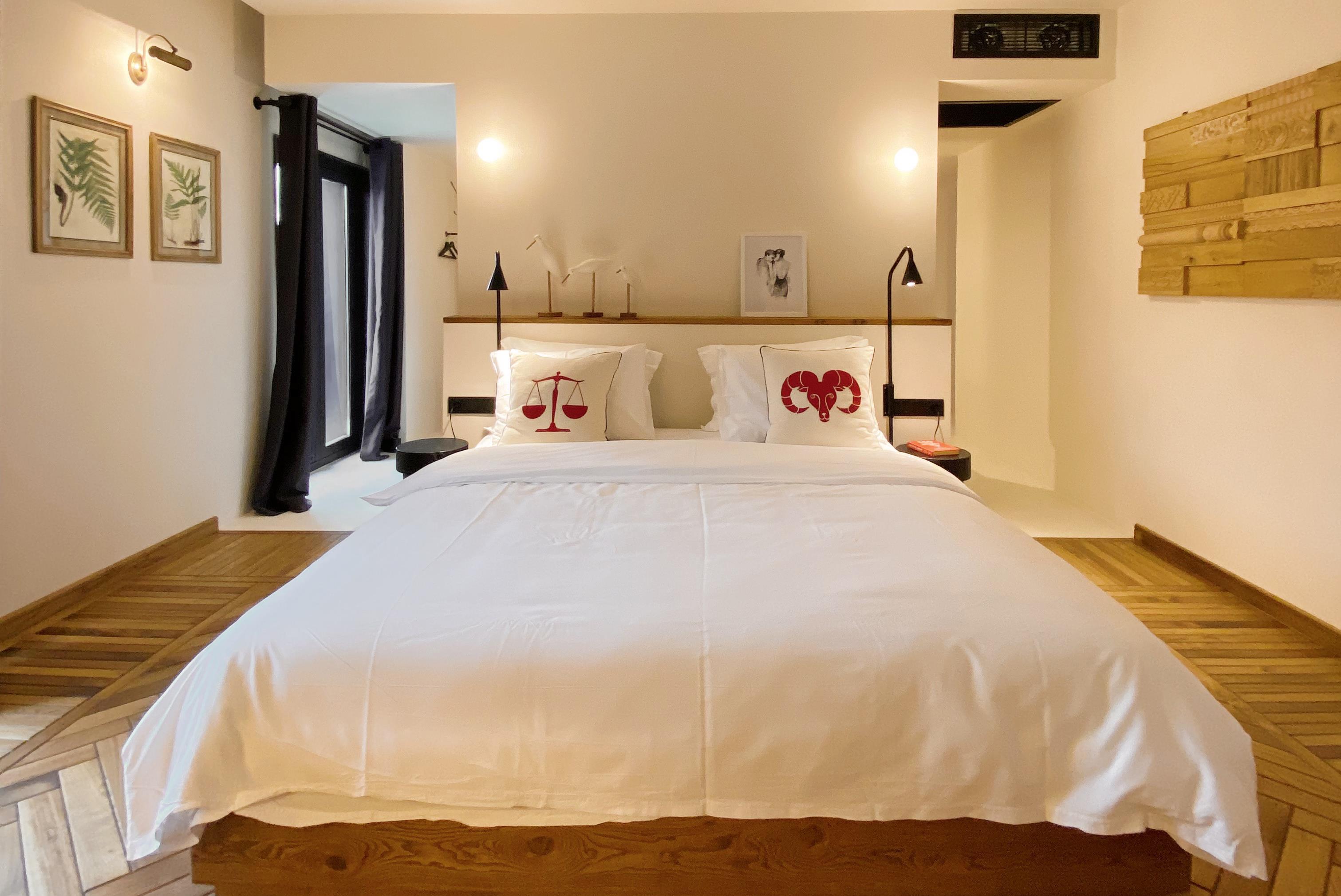 En fazla 2 yetişkin.