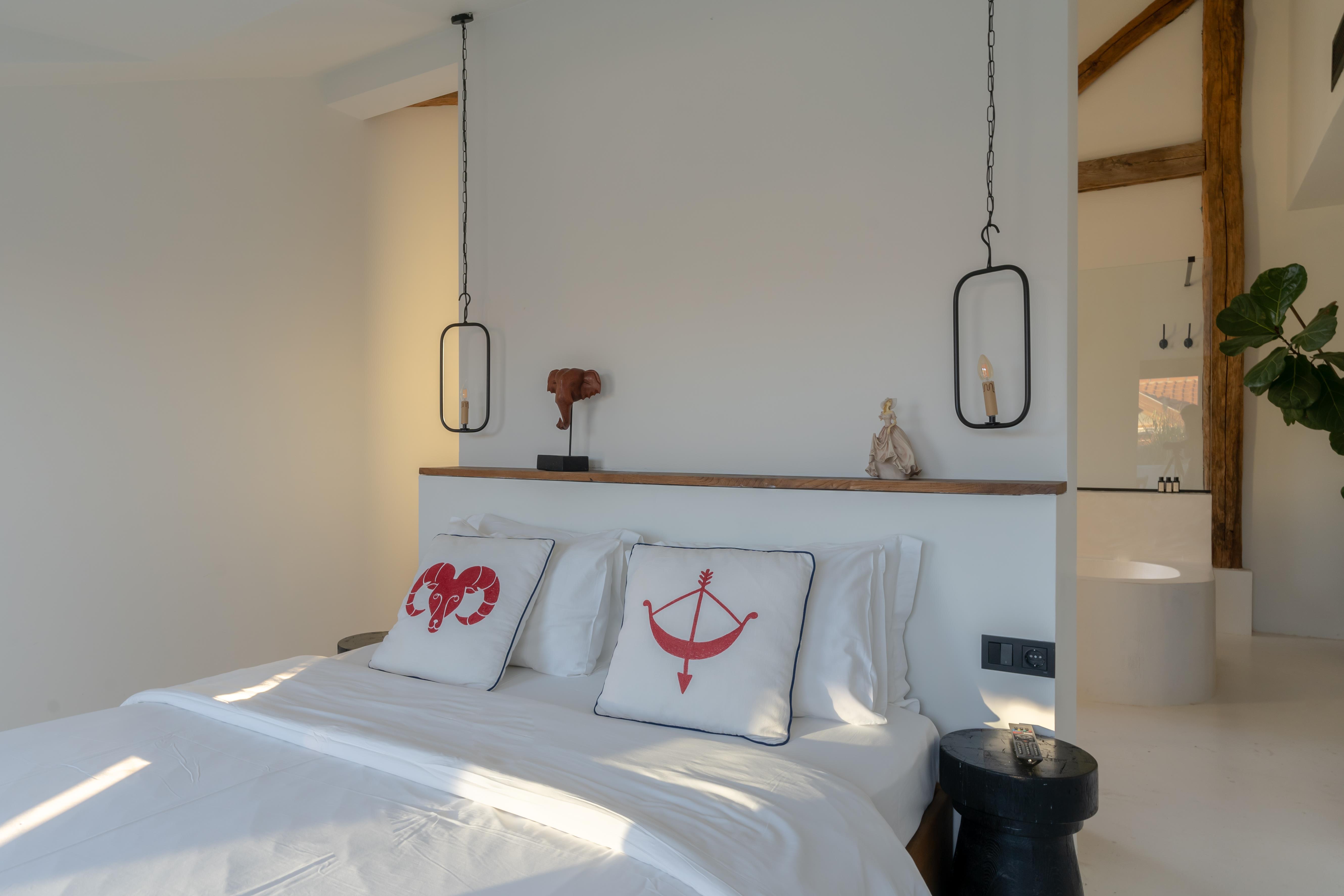 En fazla 2 yetişkin.