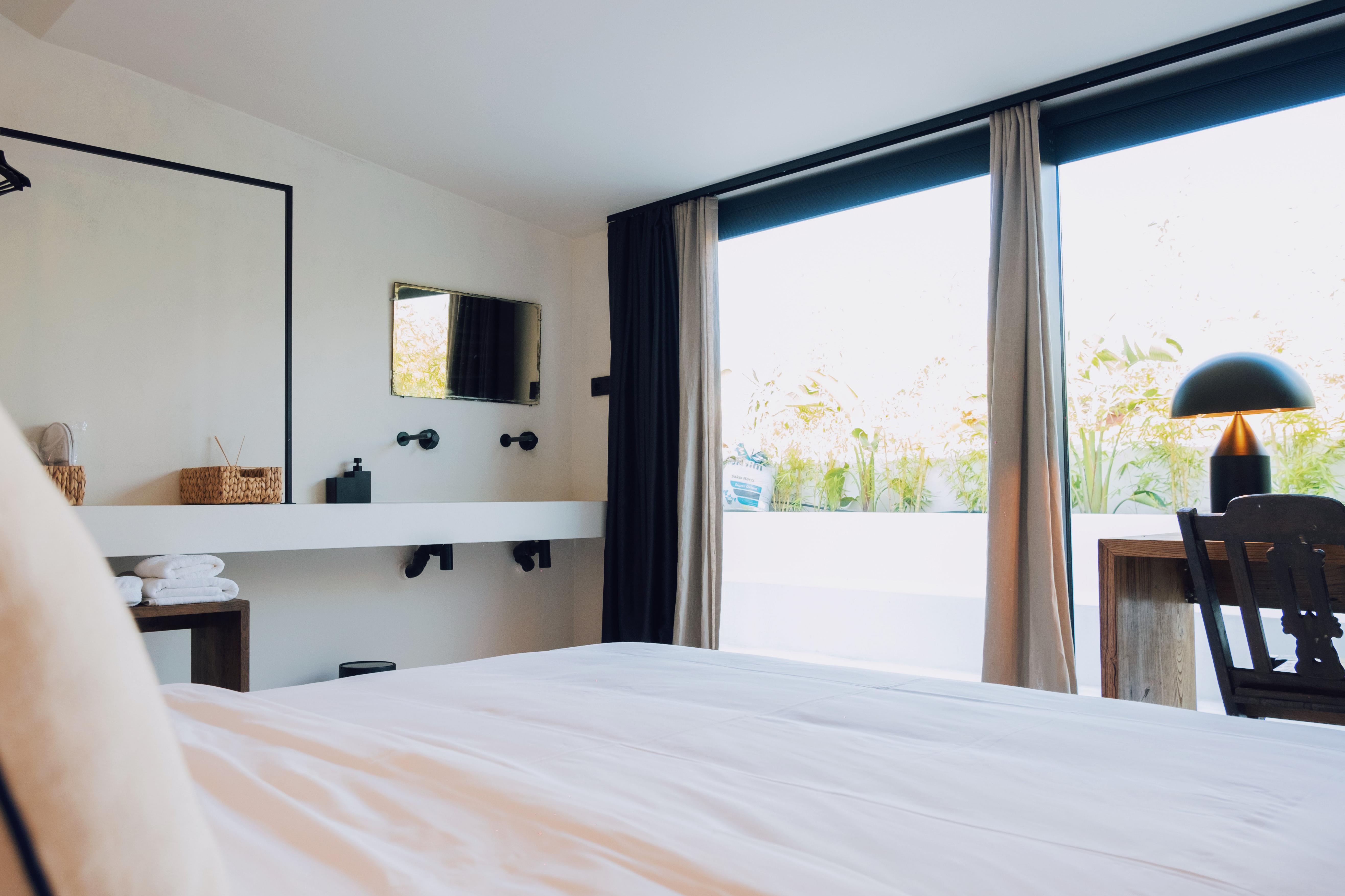 En fazla 2 yetişkin.