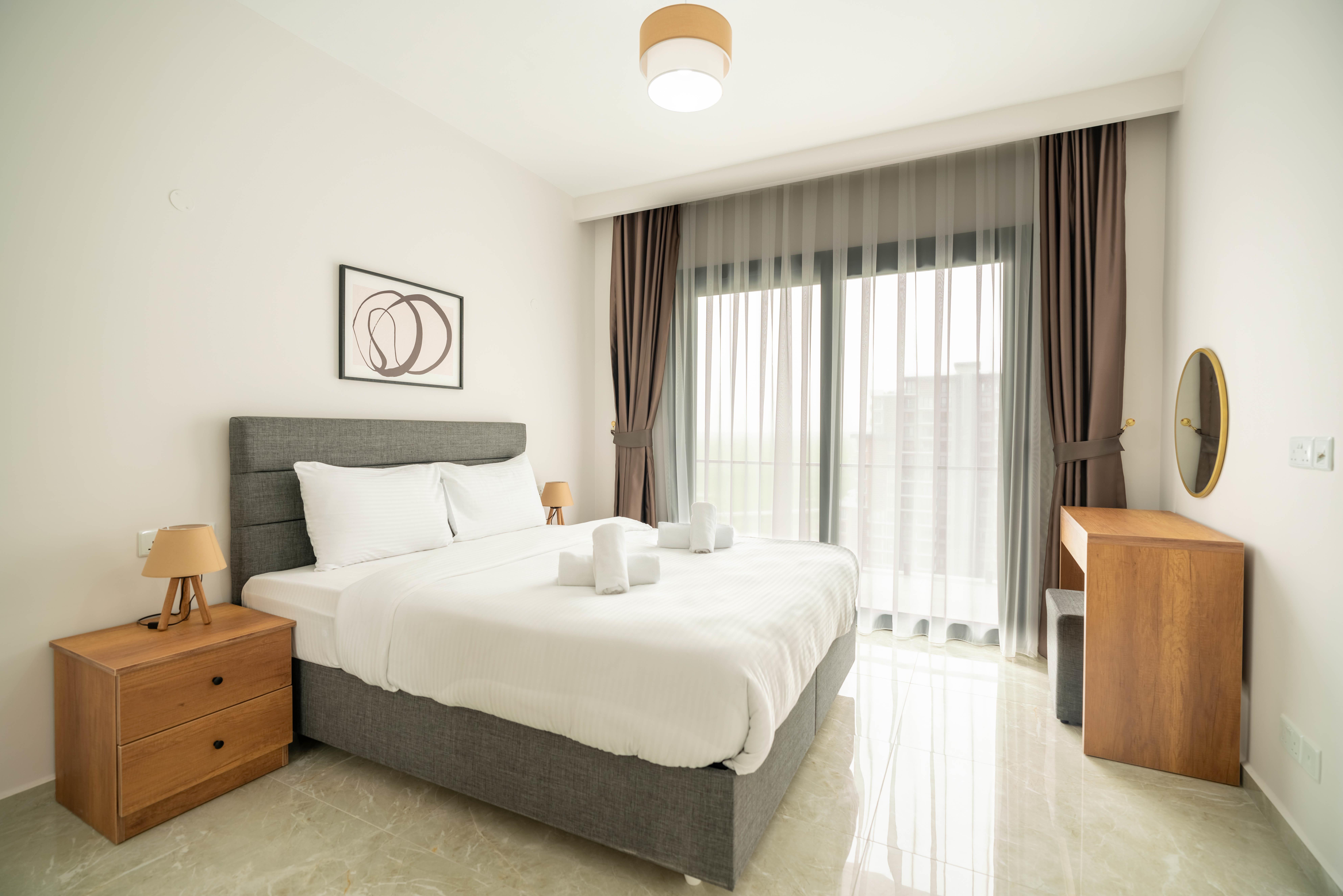 En fazla 2 yetişkin + 1 çocuk veya 1 yetişkin + 2 çocuk.