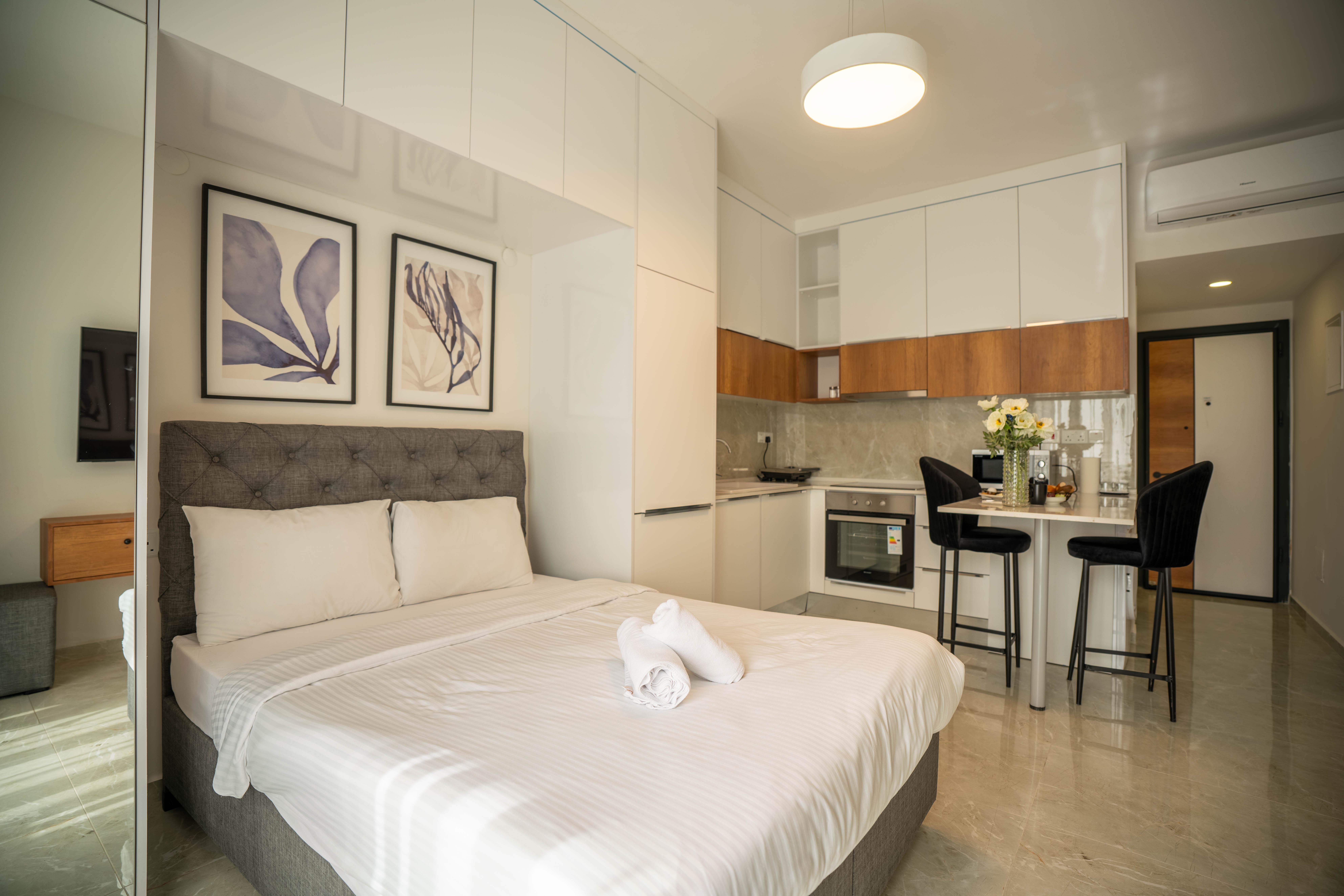 En fazla 2 yetişkin + 1 çocuk veya 1 yetişkin + 1 çocuk.