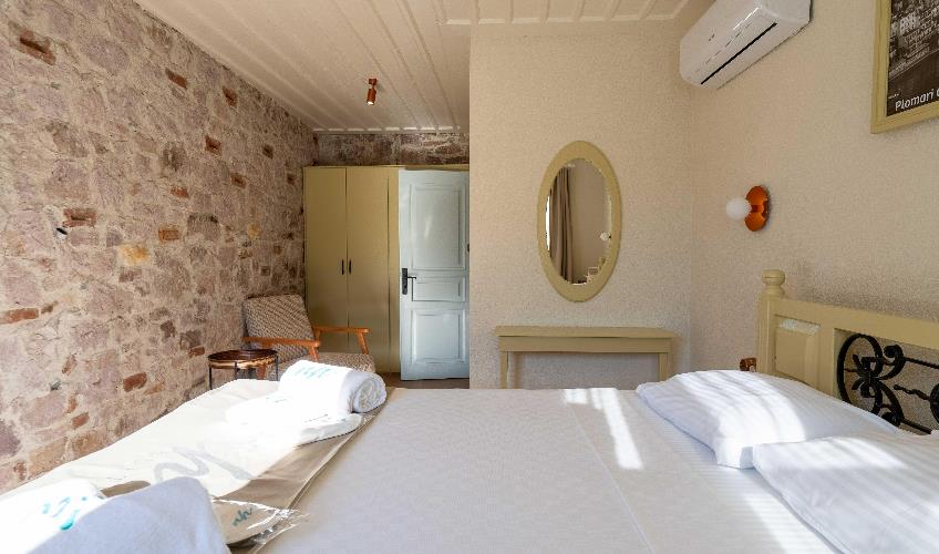 En fazla 2 yetişkin.