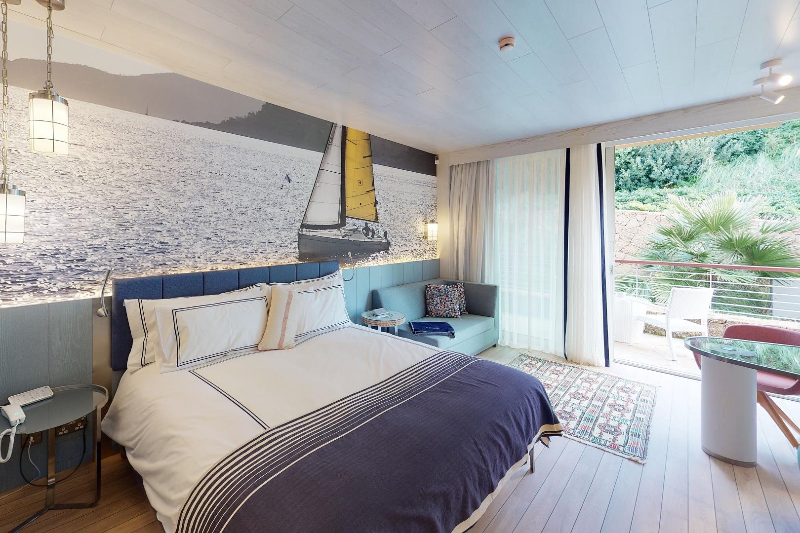 En fazla 3 yetişkin veya 2 yetişkin + 1 çocuk.