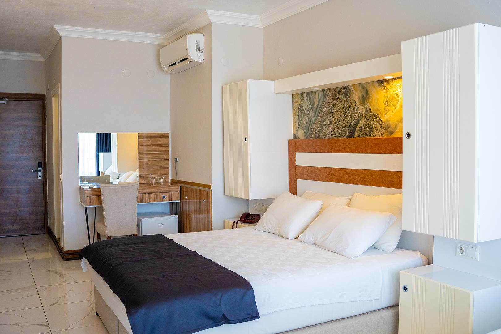 En fazla 2 yetişkin.