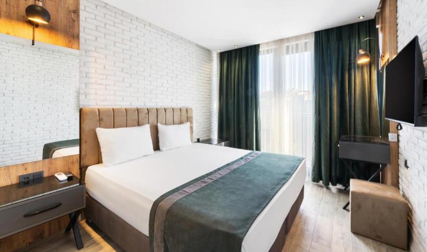 En fazla 2 yetişkin.