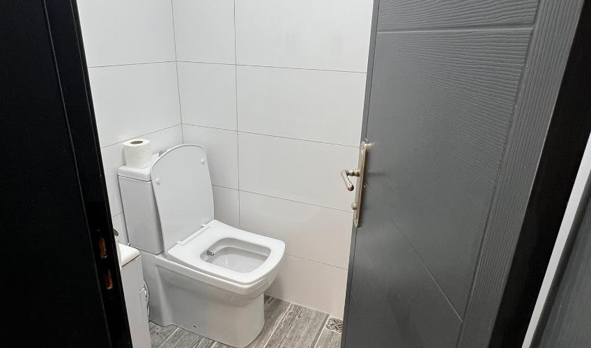 En fazla 2 yetişkin.