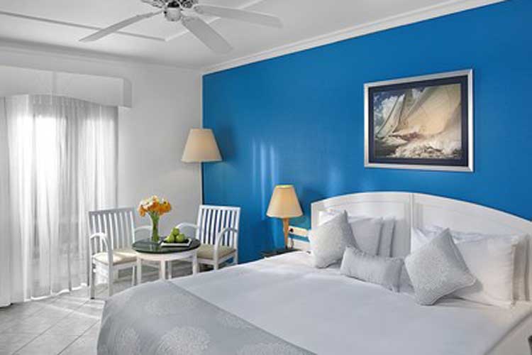 En fazla 3 yetişkin veya 2 yetişkin + 1 çocuk.