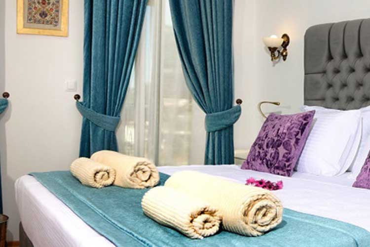 En fazla 2 yetişkin.