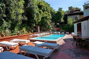 Le Chateau De Prestige Resort