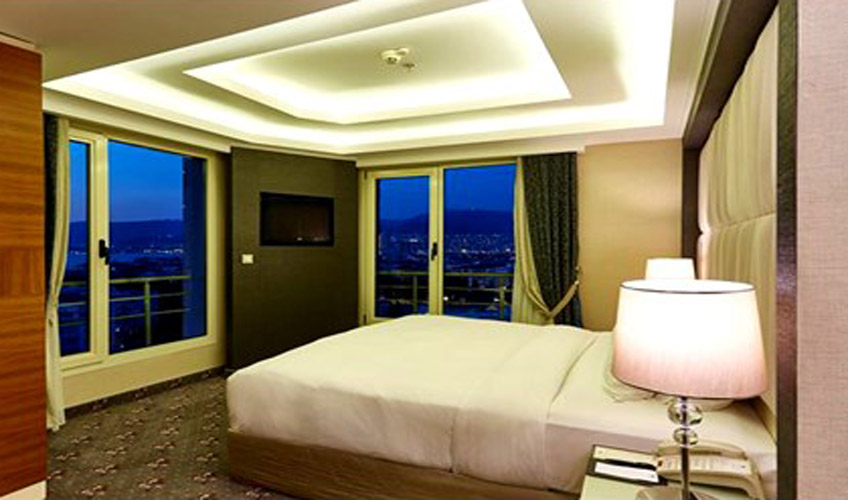 En fazla 2 yetişkin.