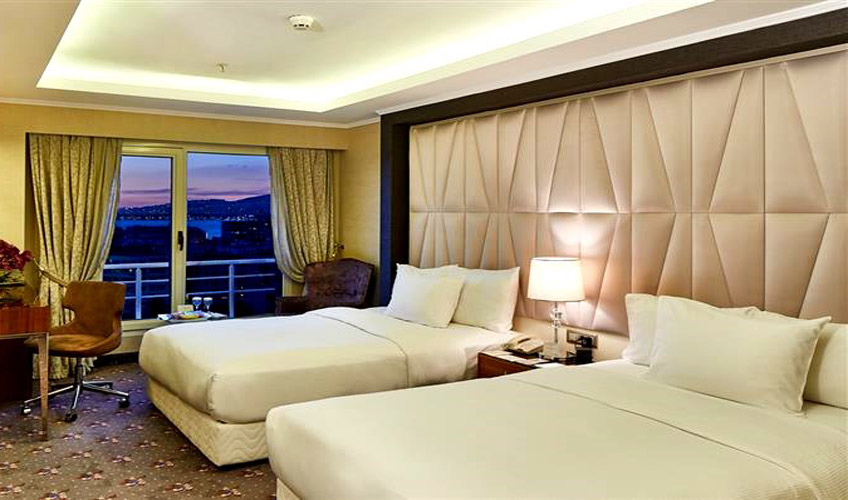 En fazla 2 yetişkin.