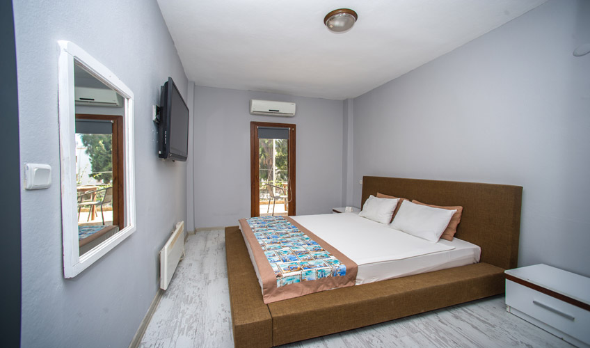 En fazla 2 yetişkin.