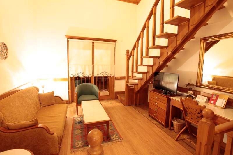 En fazla 2 yetişkin.