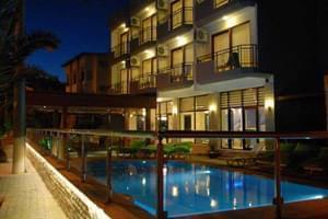 Koz Eliba Otel Çeşme