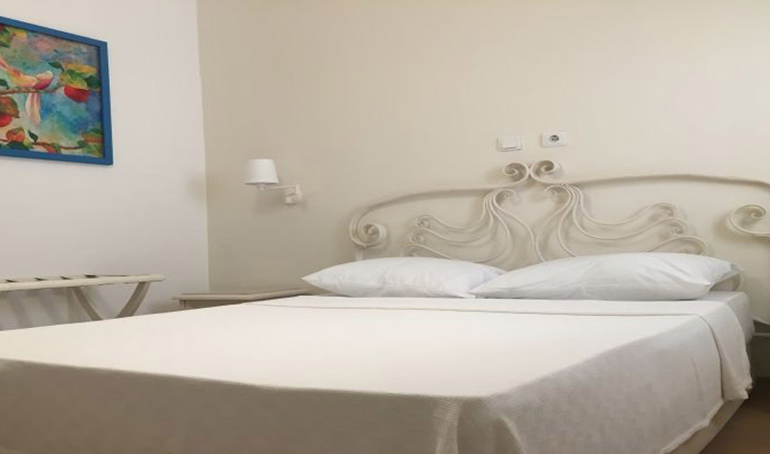 En az 2 yetişkin, En fazla 2 yetişkin.