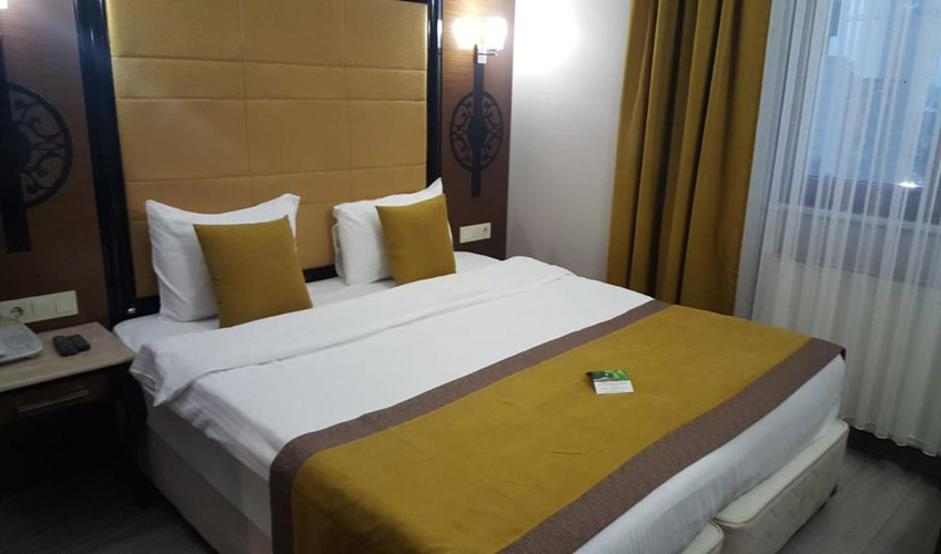 En fazla 2 yetişkin.