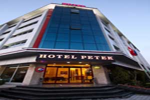 Petek Otel