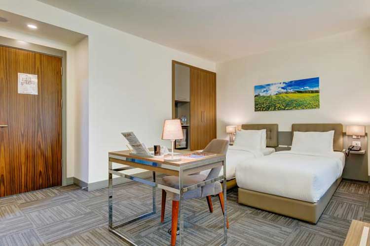 Plus Hotel Suites Ataşehir