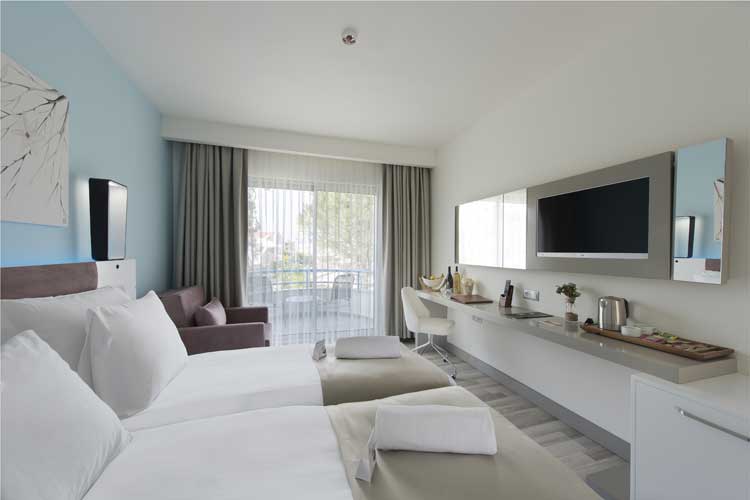 En fazla 2 yetişkin + 1 çocuk veya 1 yetişkin + 1 çocuk.