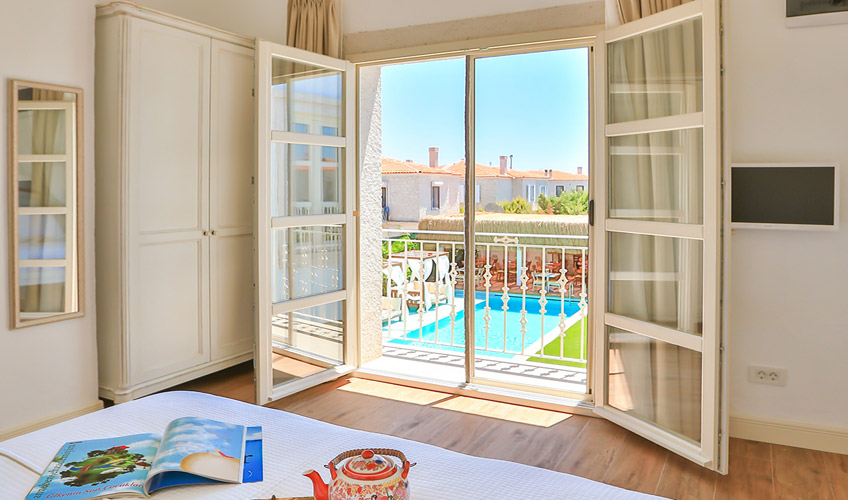 En az 2 yetişkin, En fazla 2 yetişkin.