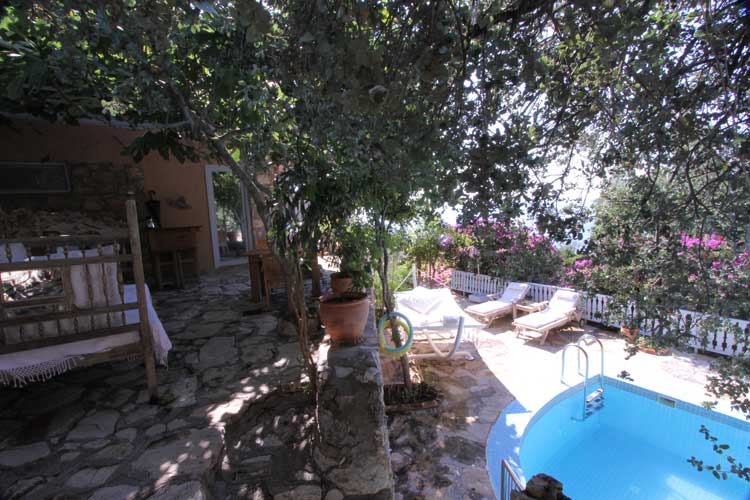 En fazla 2 yetişkin.