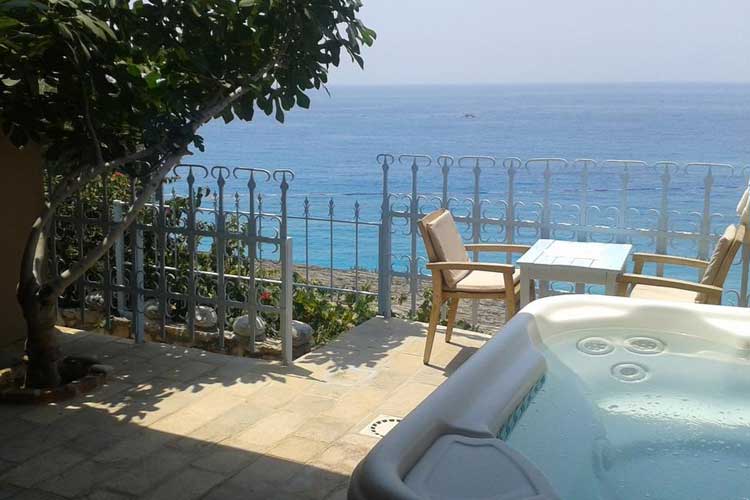 En fazla 2 yetişkin.