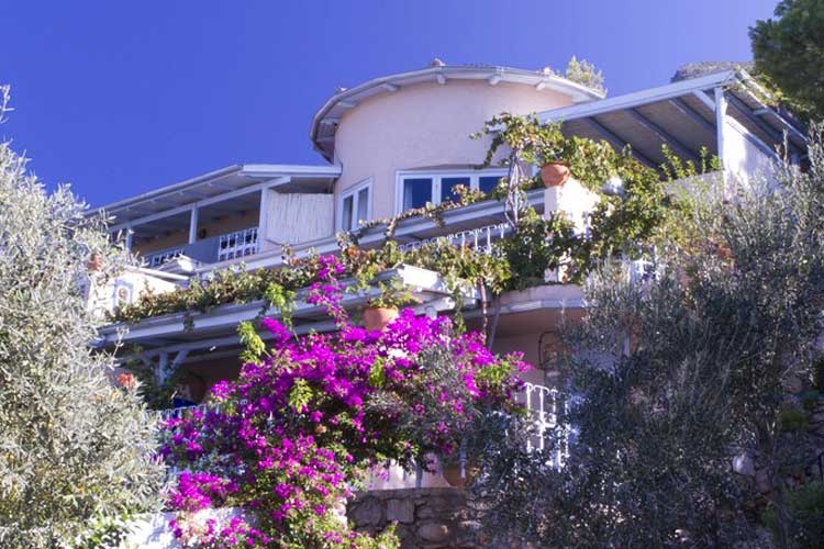 Beyaz Yunus Otel
