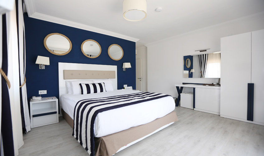 En fazla 2 yetişkin + 1 bebek (0-2 yaş).