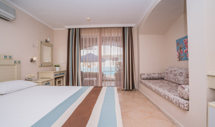 En fazla 3 yetişkin veya 2 yetişkin + 1 çocuk.