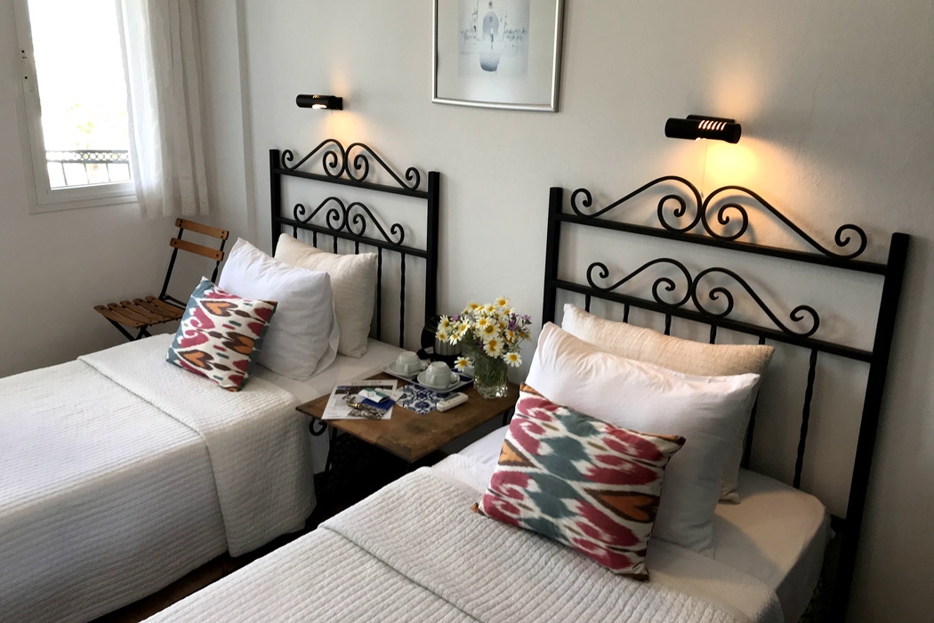 En az 2 yetişkin, En fazla 2 yetişkin.