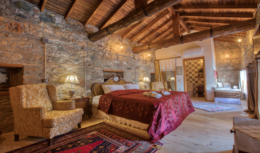 En fazla 4 yetişkin.