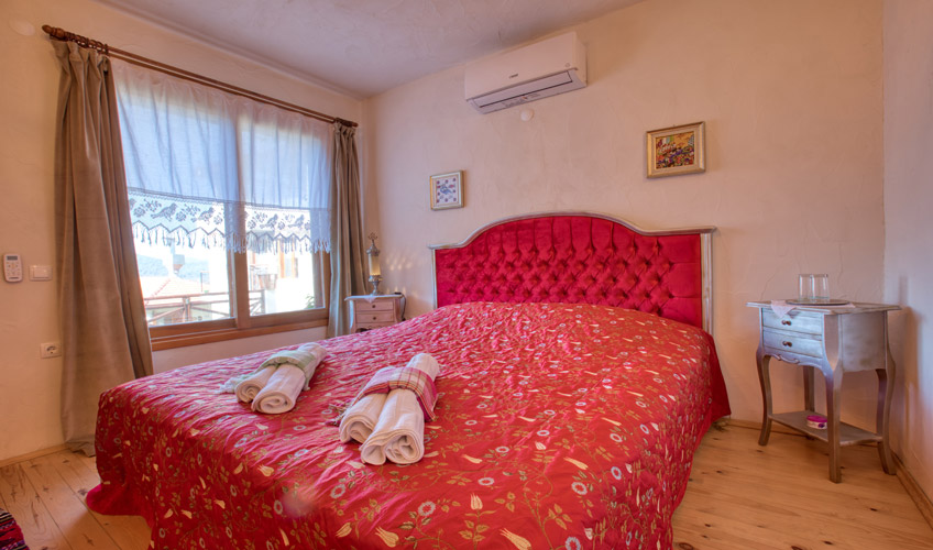 En fazla 2 yetişkin.