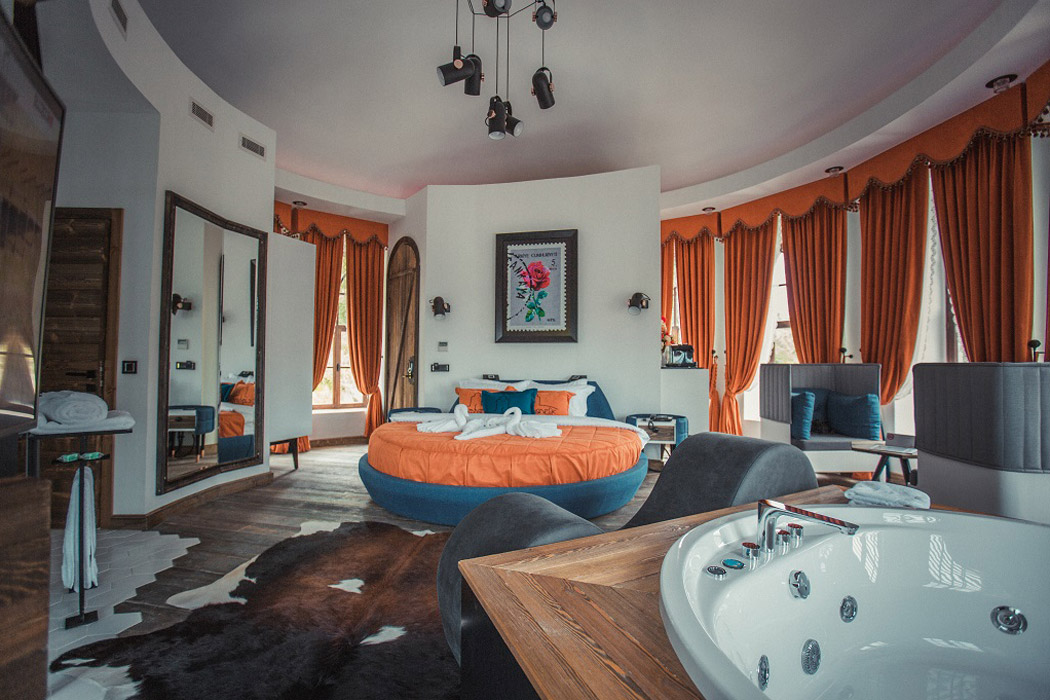 En fazla 2 yetişkin.