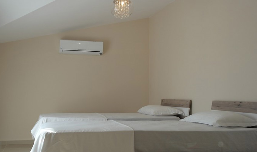 En az 4 yetişkin, En fazla 8 yetişkin.