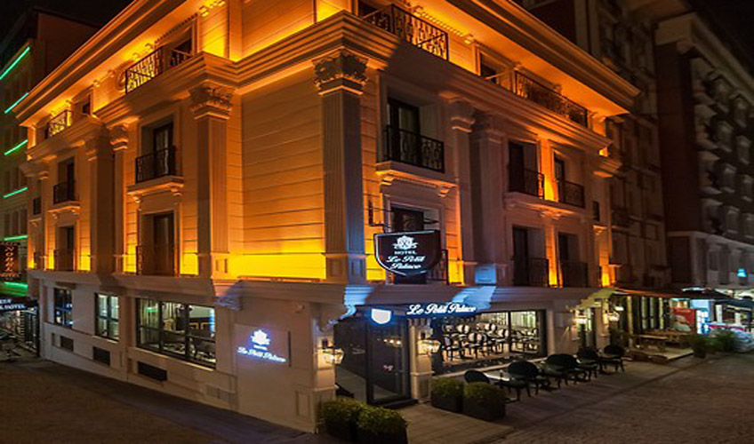 Le Petit Palace Hotel