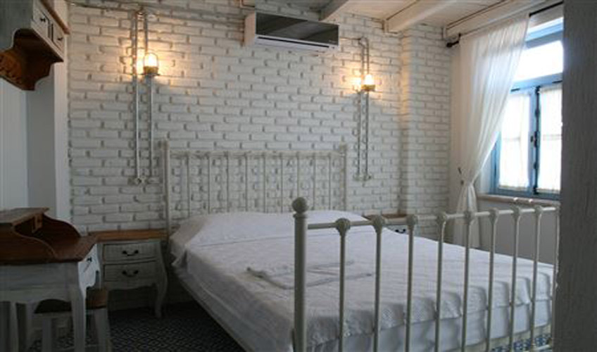 En az 2 yetişkin, En fazla 2 yetişkin.