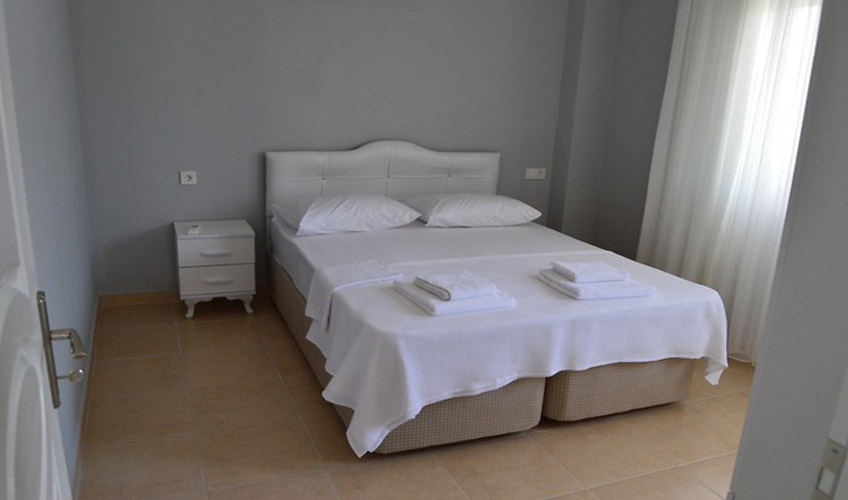 En az 2 yetişkin, En fazla 2 yetişkin.