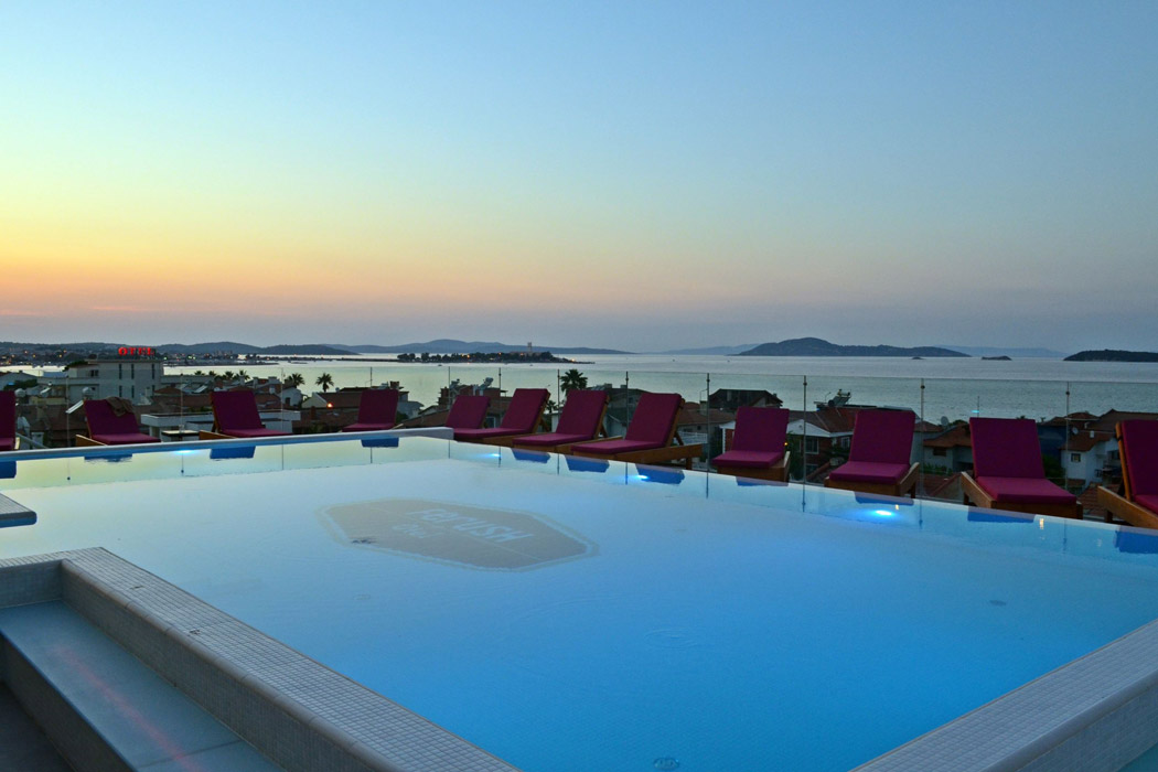 Ferush Hotel