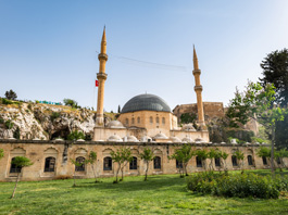 Yılbaşı Özel Ankara Çıkışlı Uçaklı Gaziantep - Şanlıurfa - Göbeklitepe Turu 30 Aralık - 01 Ocak 2026