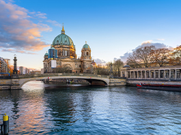 Kurban Bayramı Özel İzmir Çıkışlı Berlin - Prag Turu 28 Mayıs - 31 Mayıs 2026