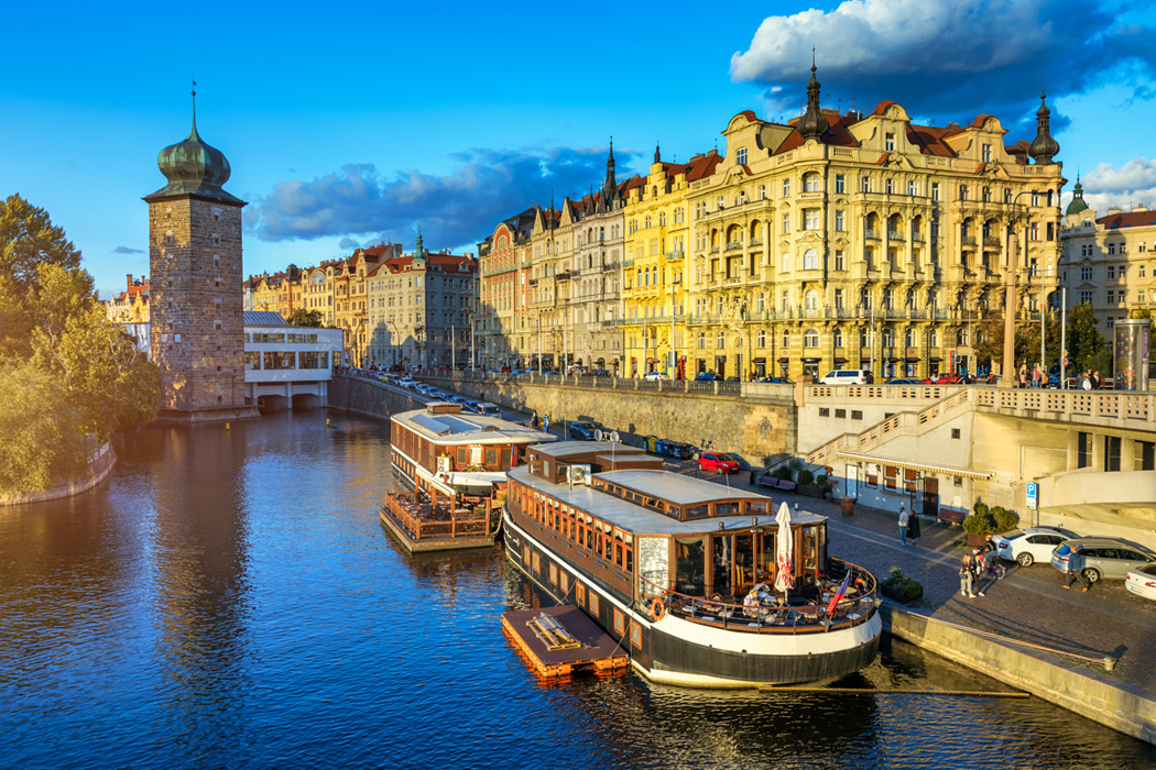 Kurban Bayramı Özel İzmir Çıkışlı Berlin - Prag Turu-12